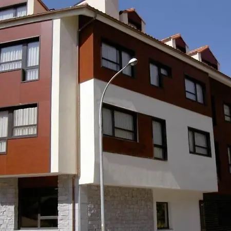 Apartamento Turisticos Cuirgu