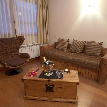 Apartamento Turisticos Cuirgu *