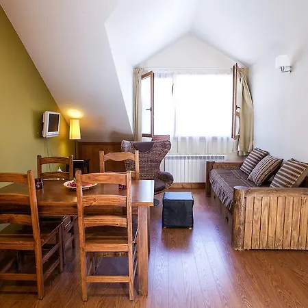 Apartamento Turisticos Cuirgu *